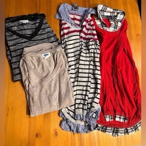 Maternity sweaters (4)